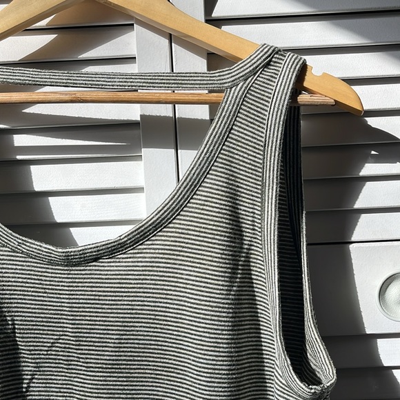 Loft XL flowy tank top - Picture 8 of 8